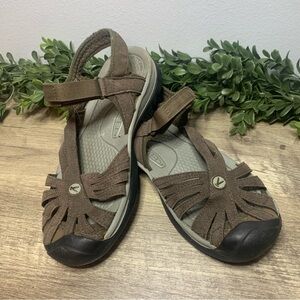 Keen Brown Outdoor Sandals Ladies Size 7 Suede Leather